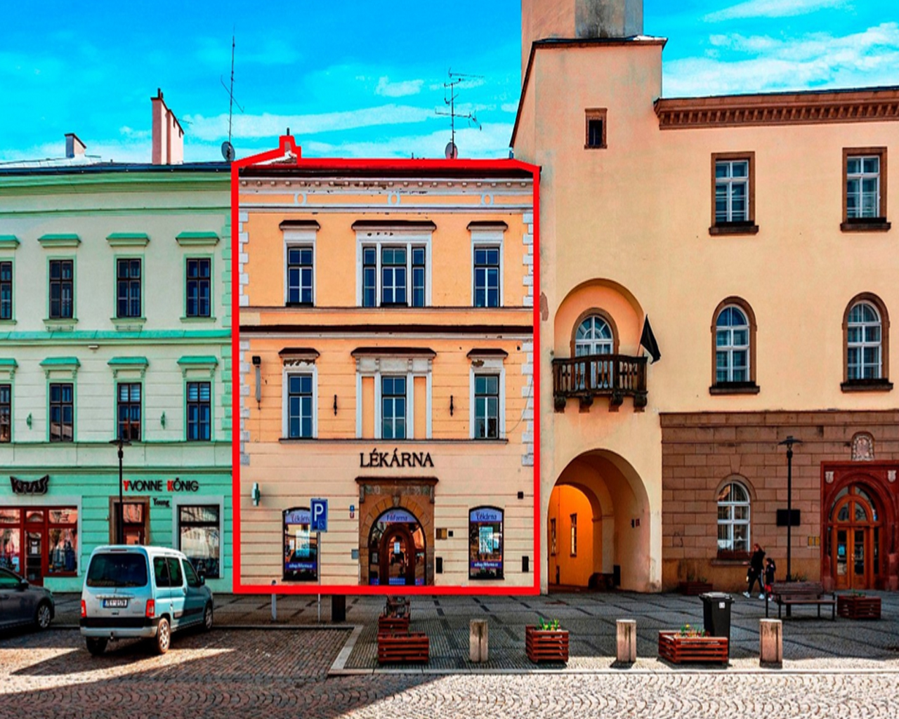 Доходный дом (1394 м2) в центре г.Моравска Тржебова (Восточная Чехия) на намнести Т.Г.Масарика