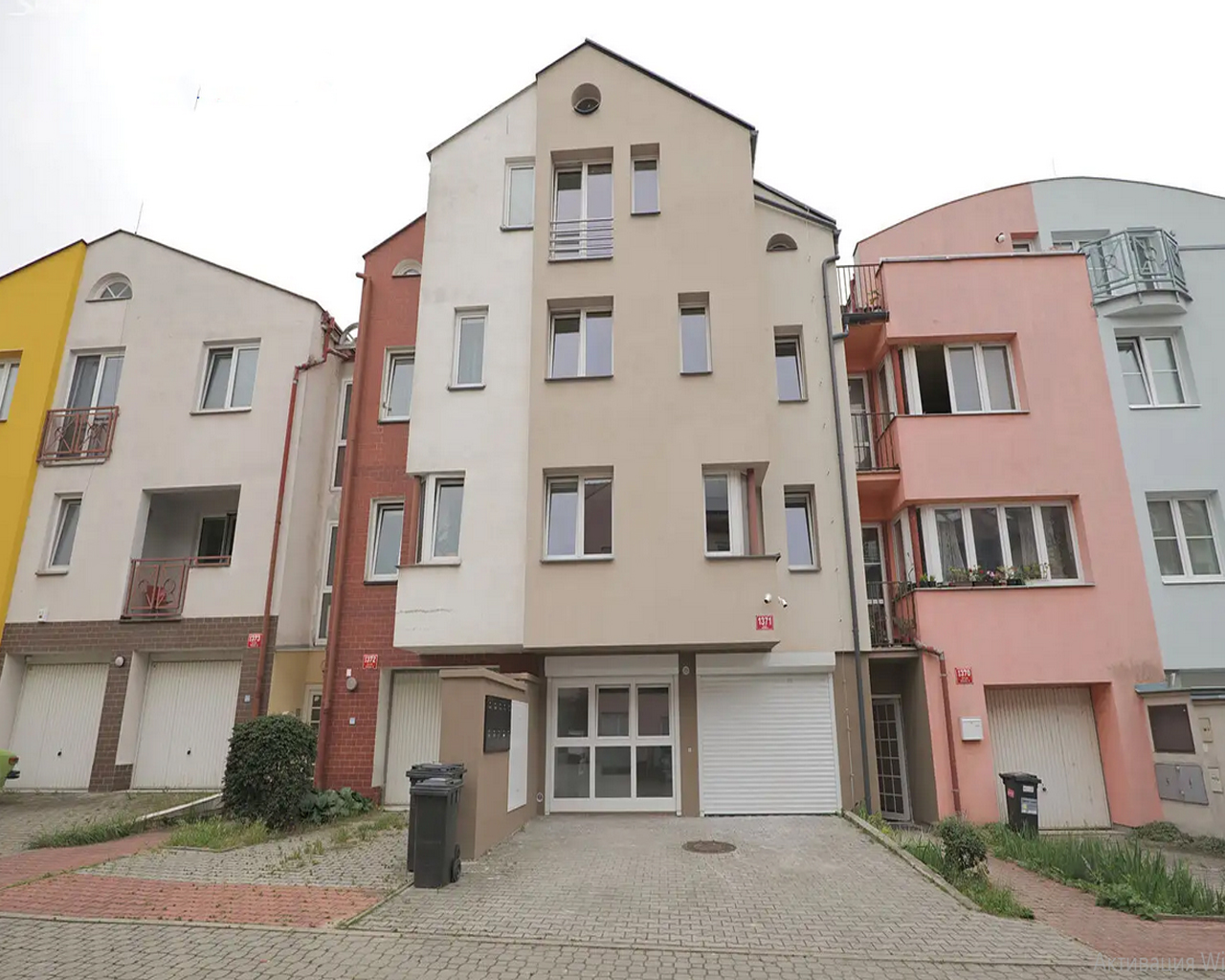 Доходный дом (357 м2) в Праге 9 (Кийе) на ул.Хайни