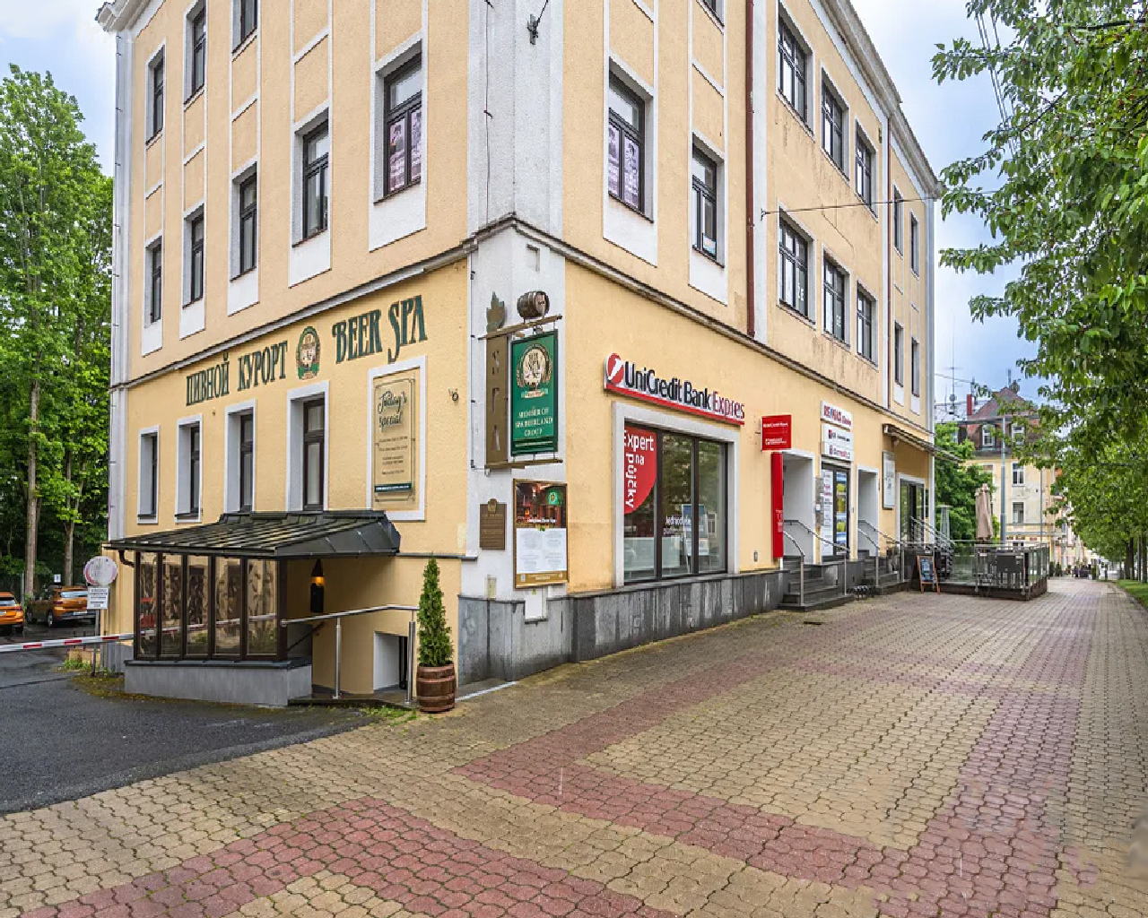 Административно-коммерческий центр (869 м2) в г.Марианске Лазне (Западная Чехия) на ул.Главни тржида