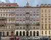 Квартира 3+1 (130 м2) под капитальную реконструкцию в Праге 8 на Карлинске намнести (Карлин)